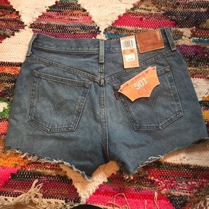 Levi’s shorts
